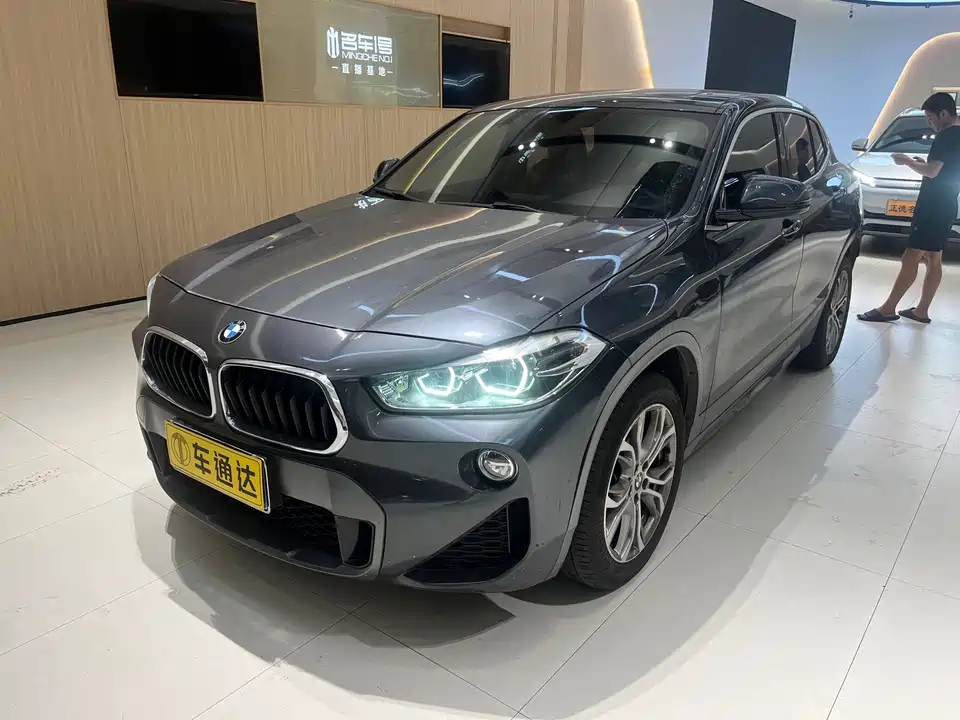 BMW X2