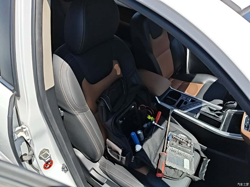 Geely X6, 2019 25