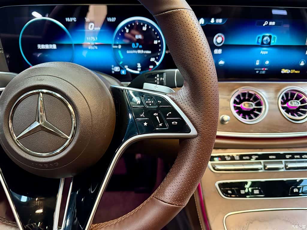 Mercedes-Benz E-Class, 2022 25