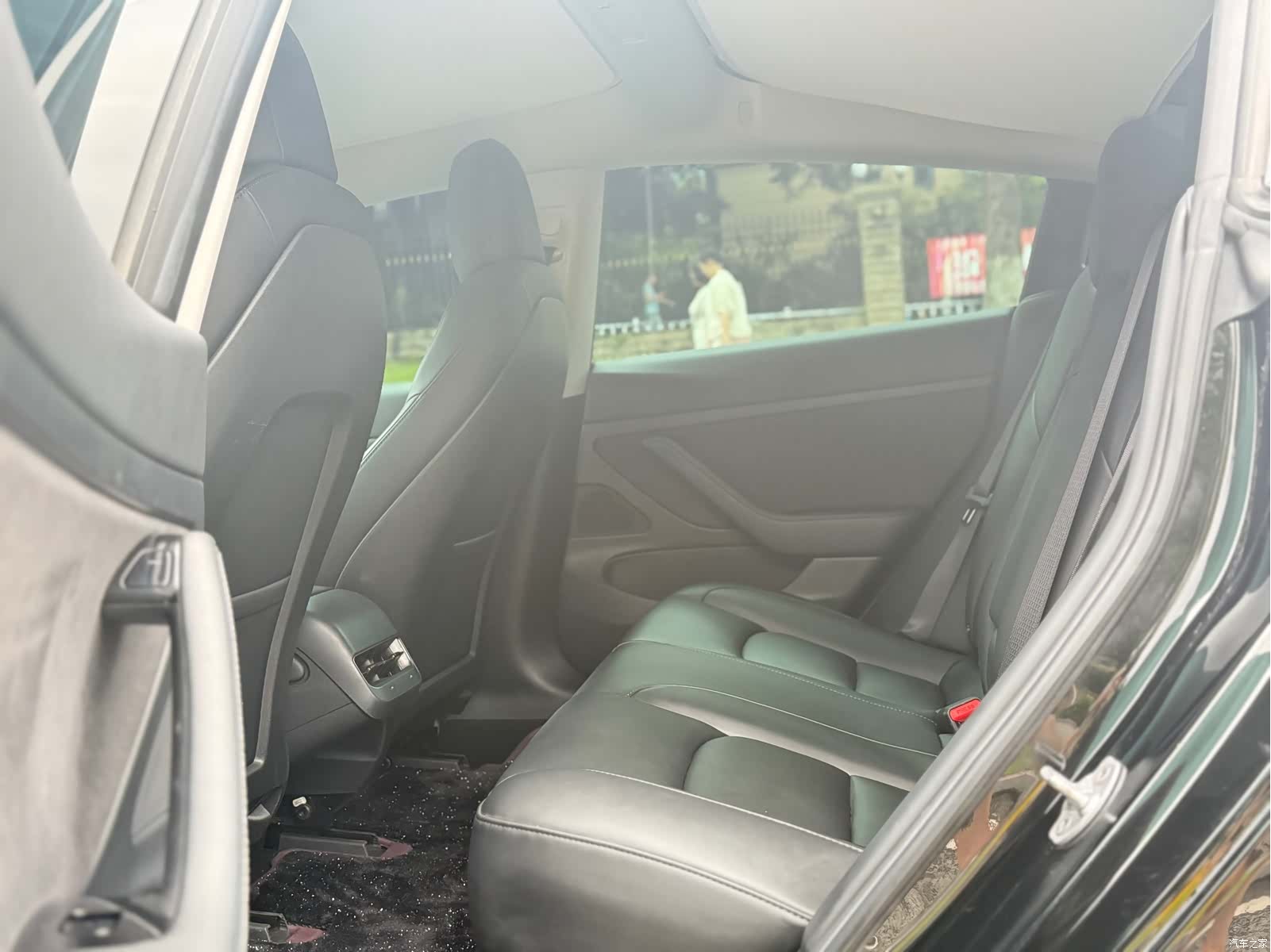 Tesla Model 3, 2020 16