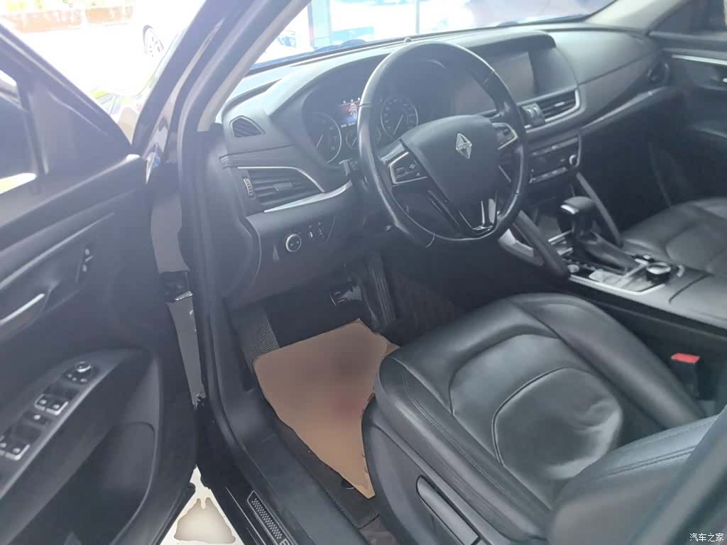 Borgward BX7, 2017 12