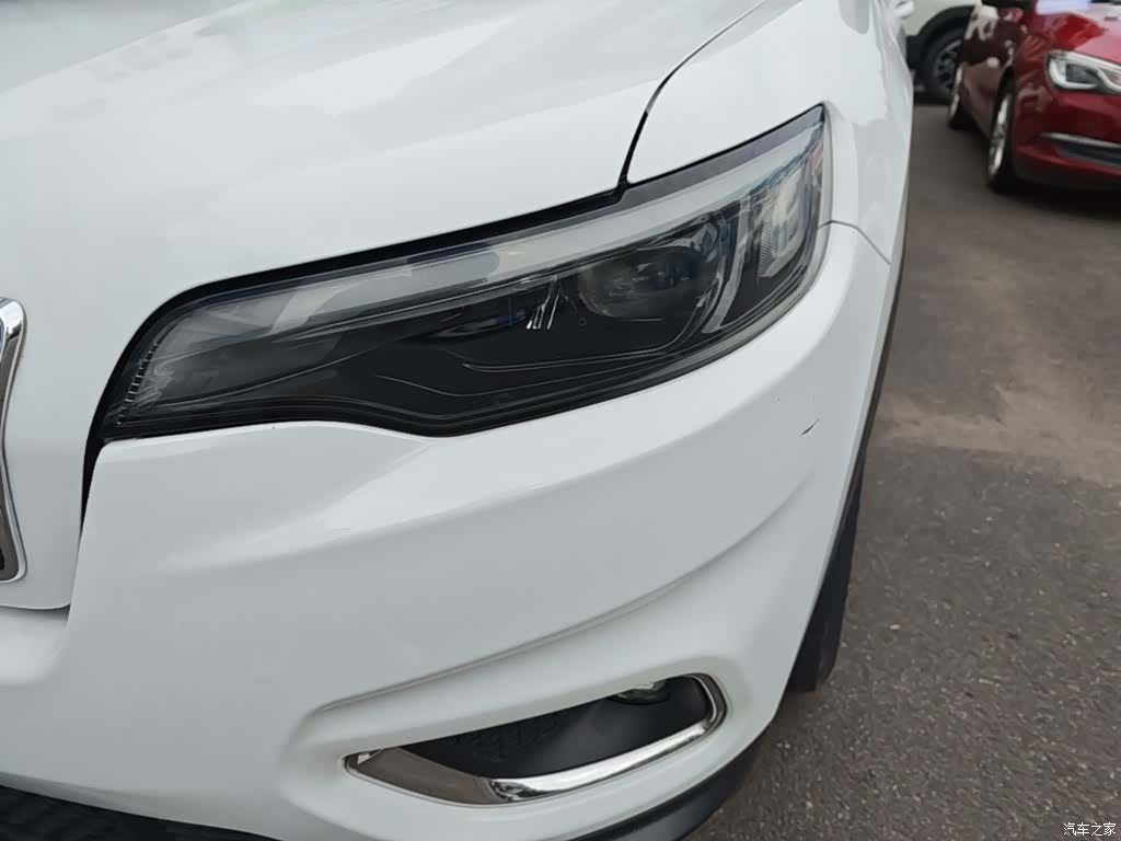 Jeep Cherokee, 2019 24