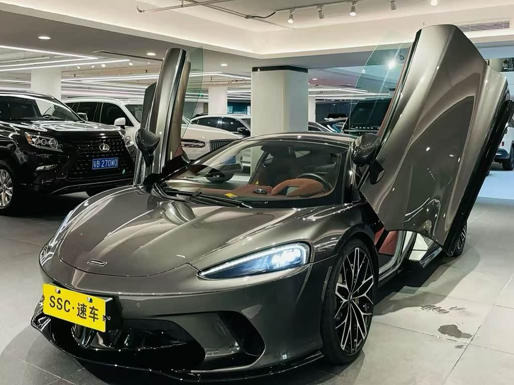 McLaren GT