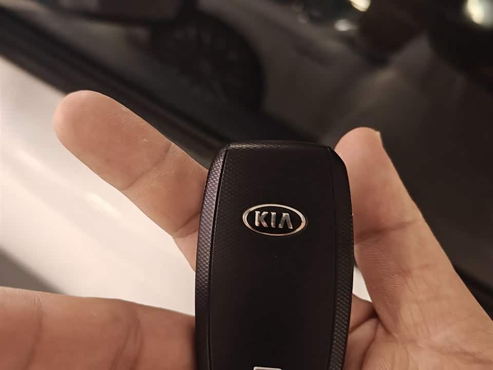 Kia K5 Kia K5