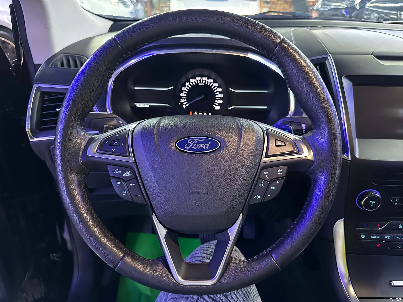 Ford Edge, 2019 10