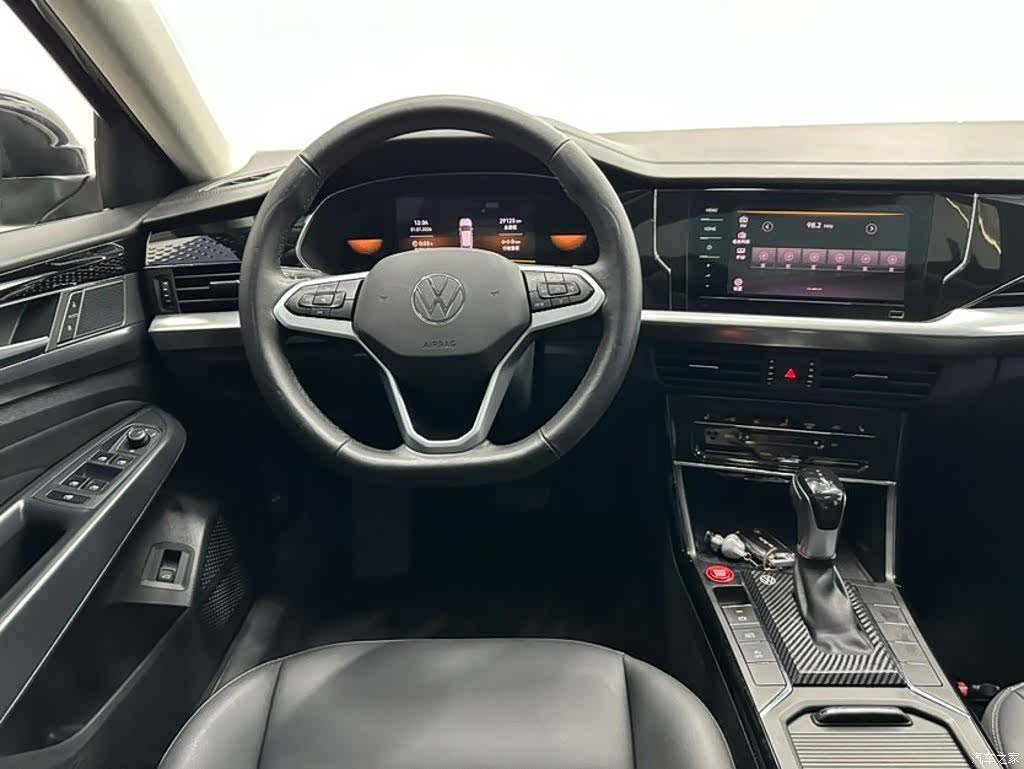 Volkswagen Passat, 2023 7