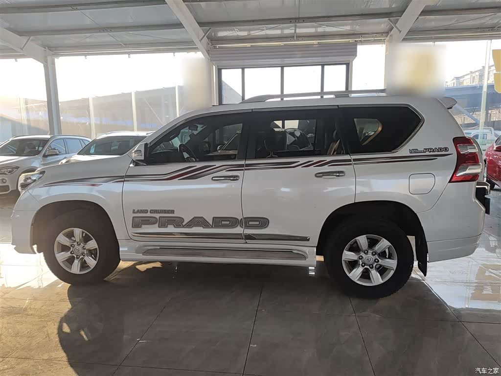 Toyota Prado, 2015 все фото