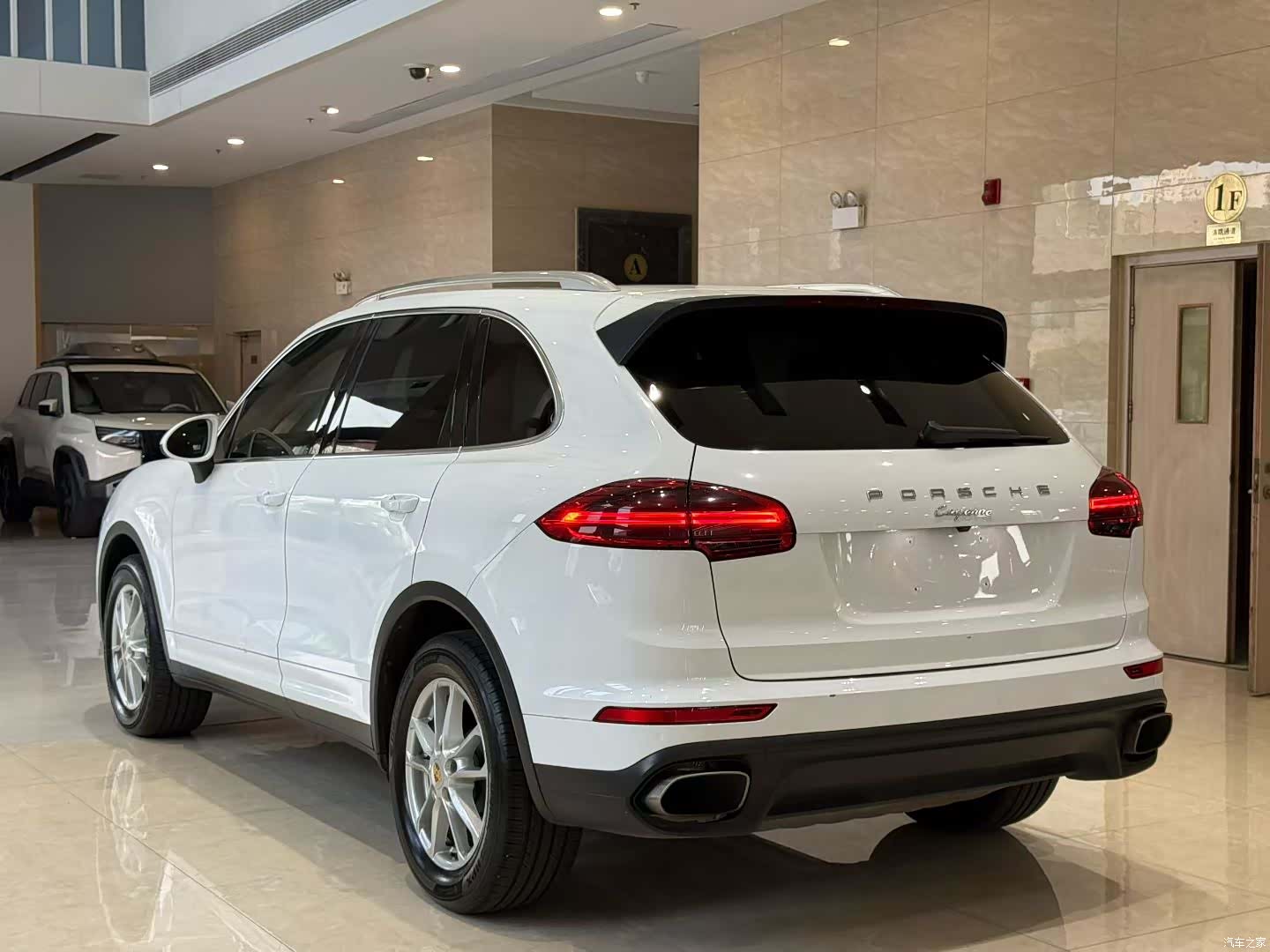 Porsche Cayenne, 2017 15