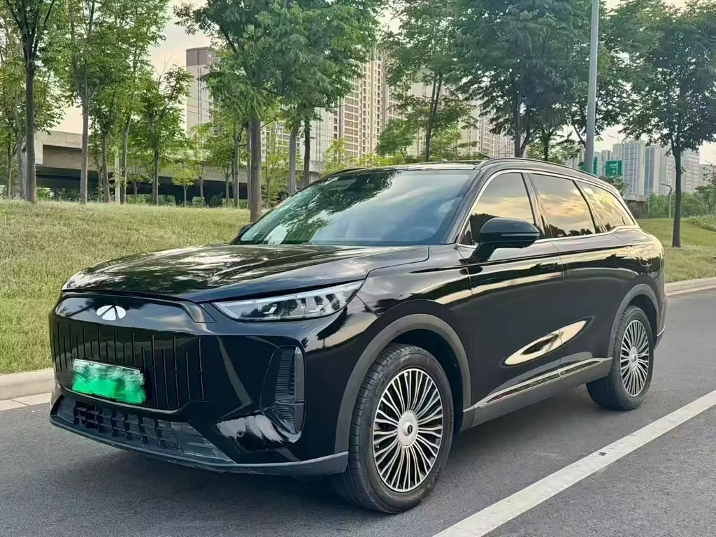 Chery T9