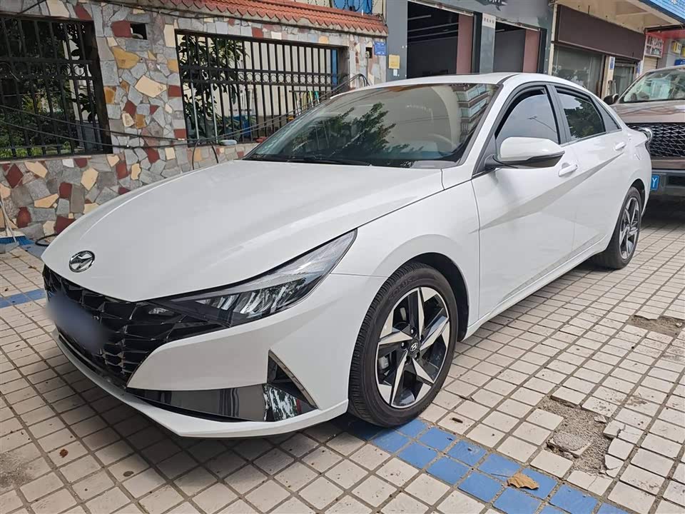 Hyundai Elantra Hyundai Elantra