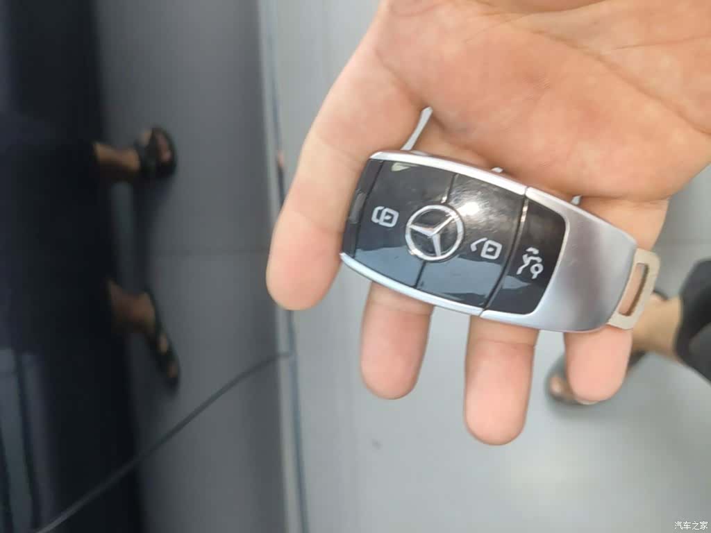 Mercedes-Benz E-Class, 2022 9
