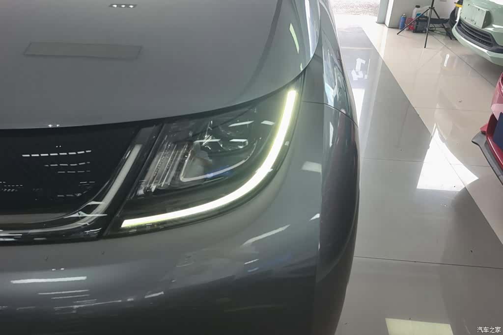BYD Dolphin, 2022 все фото