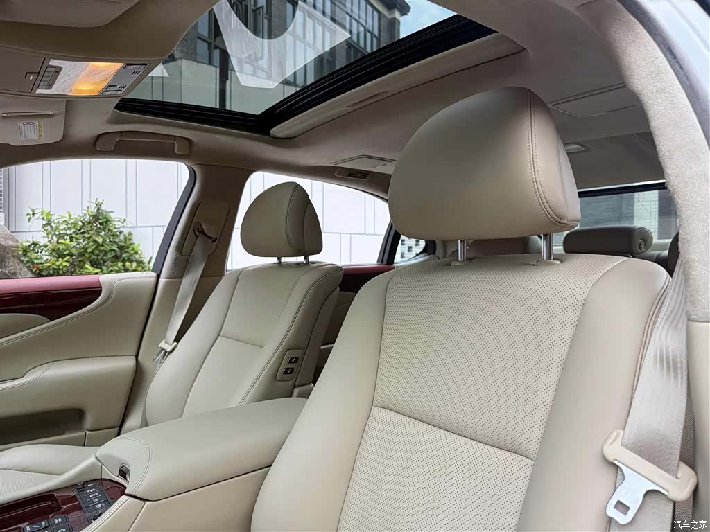 Lexus LS, 2008 17
