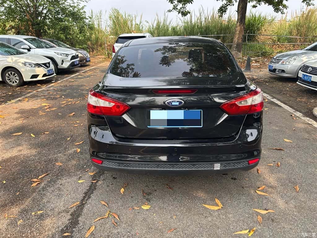 Ford Focus, 2014 9
