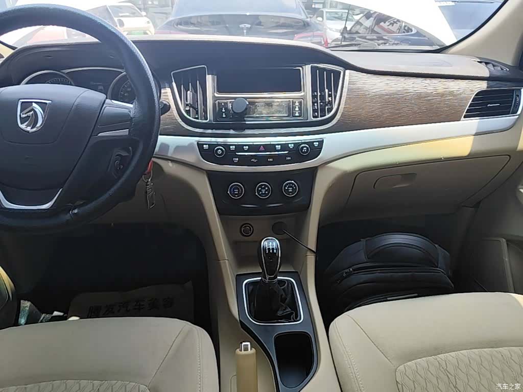 Wuling 730, 2017 13