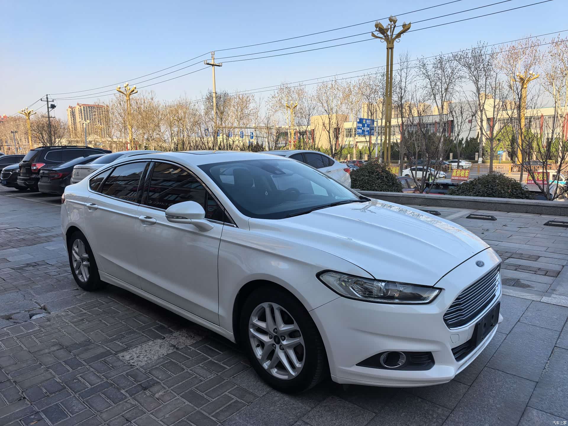 Ford Mondeo, 2016 3