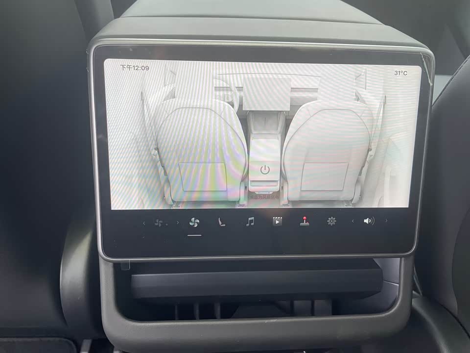 Tesla Model Y Tesla Model Y