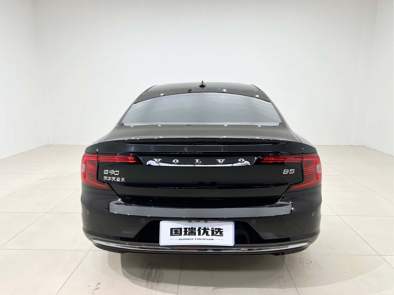 Volvo S90, 2023 все фото