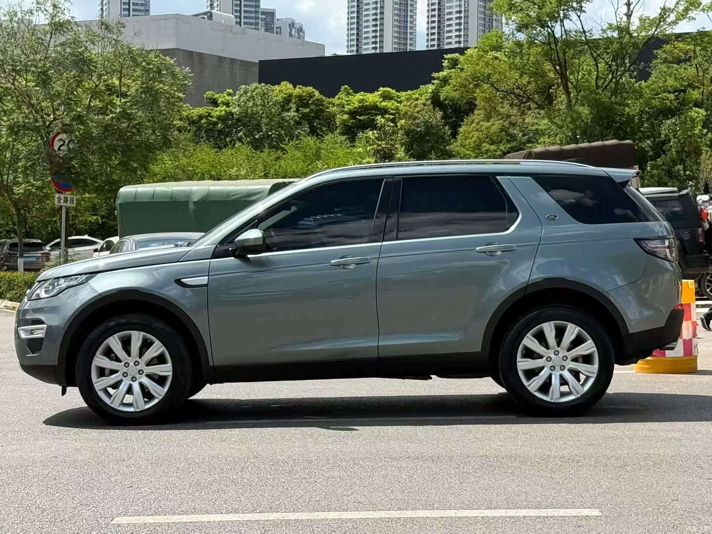 Land Rover Discovery, 2018 3