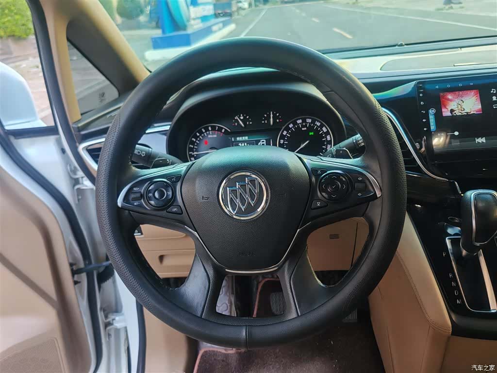 Buick GL8, 2017 8
