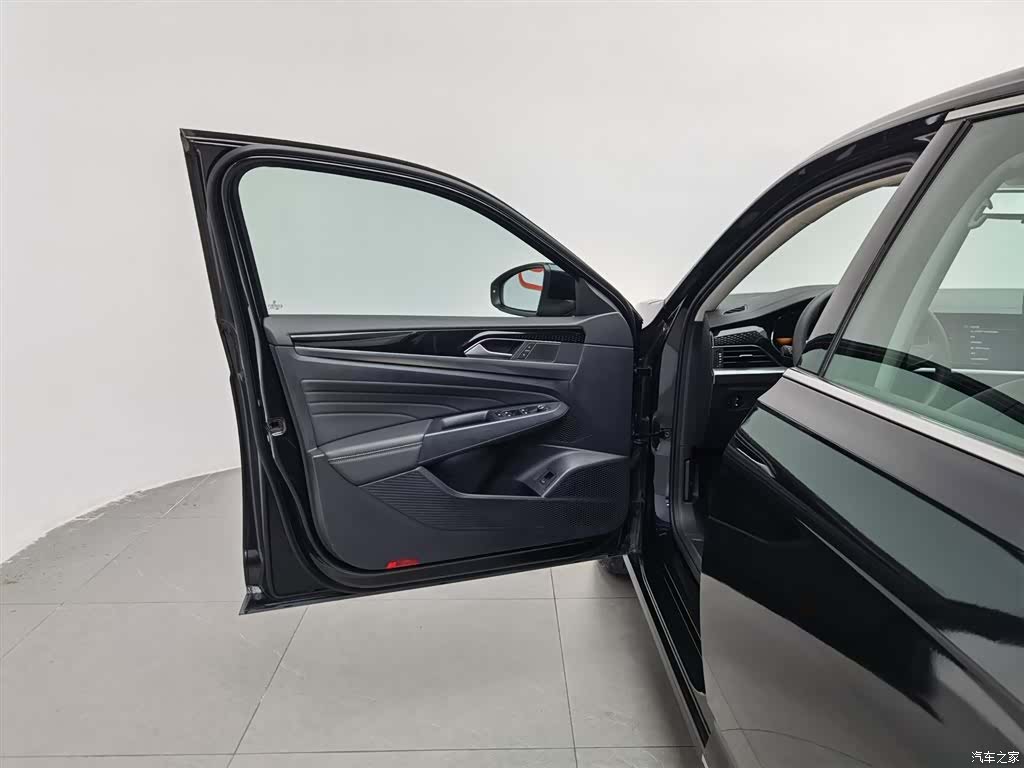 Volkswagen Passat, 2023 8
