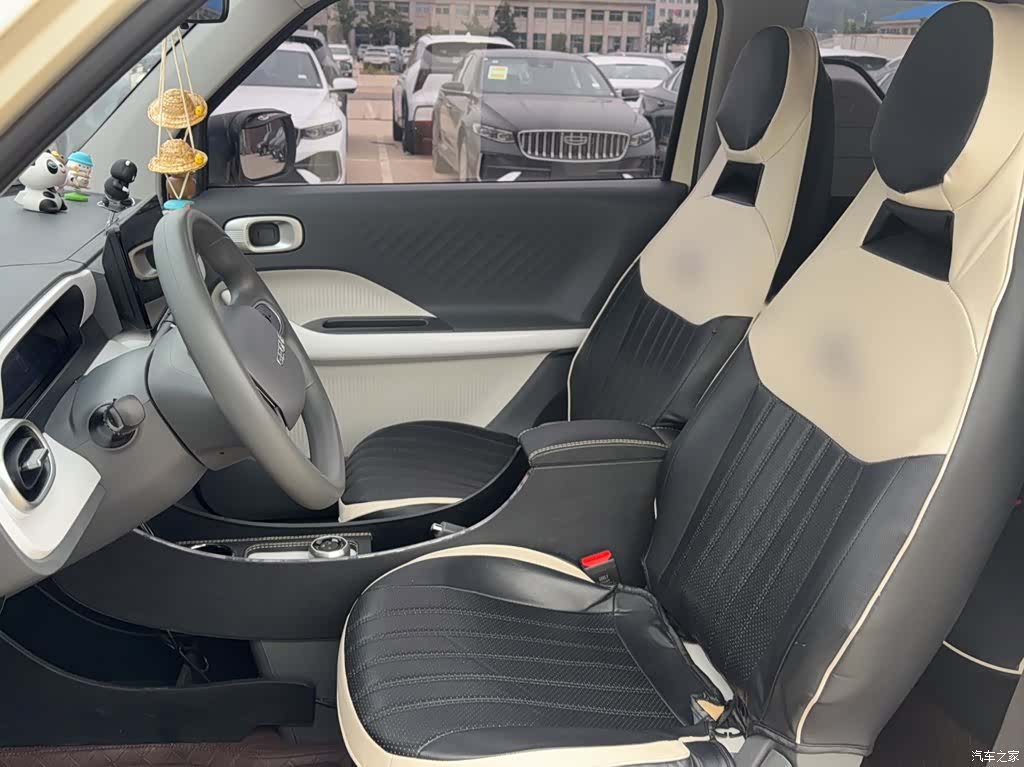 Geely Panda, 2025 18