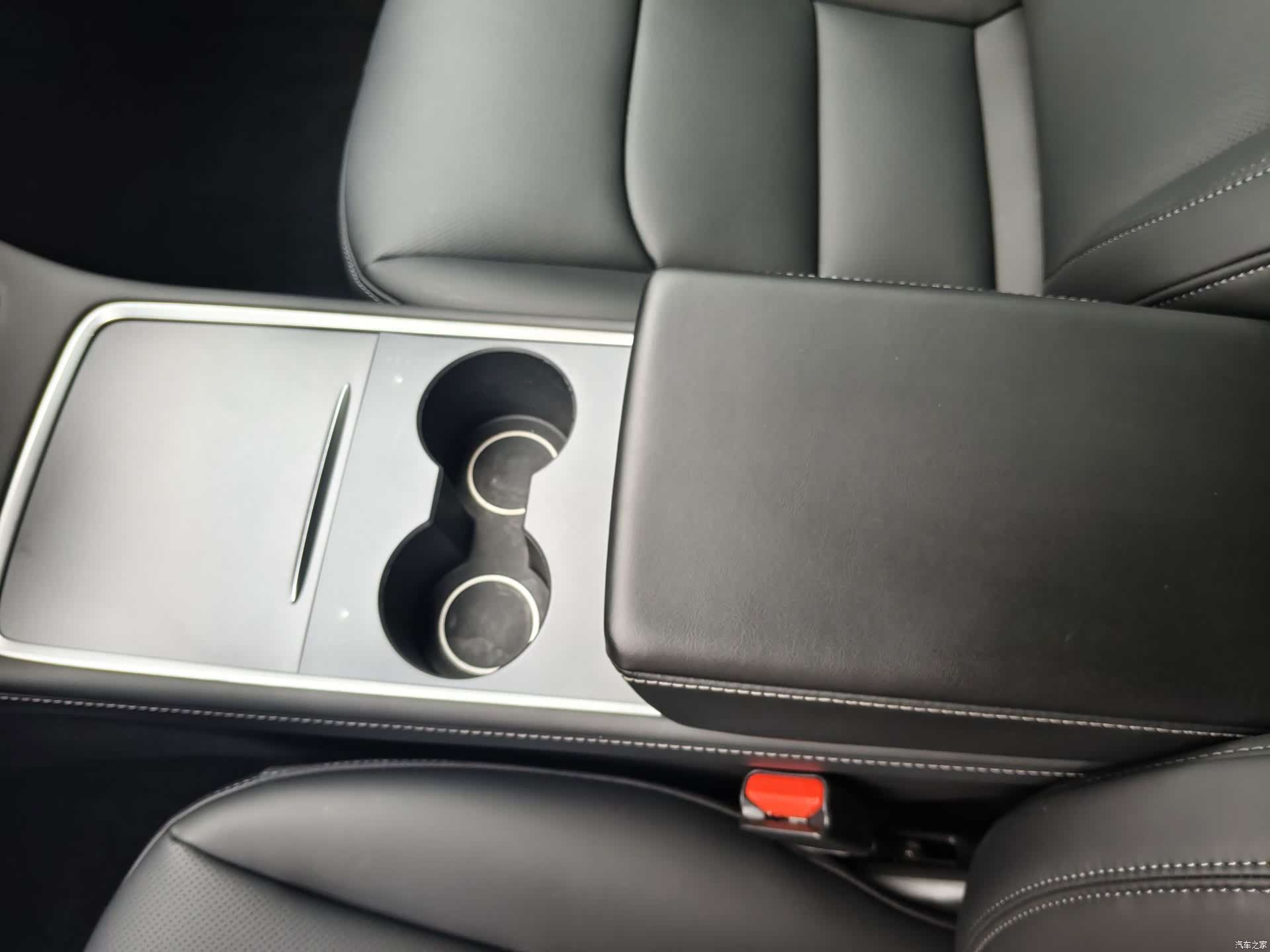 Tesla Model 3, 2022 9