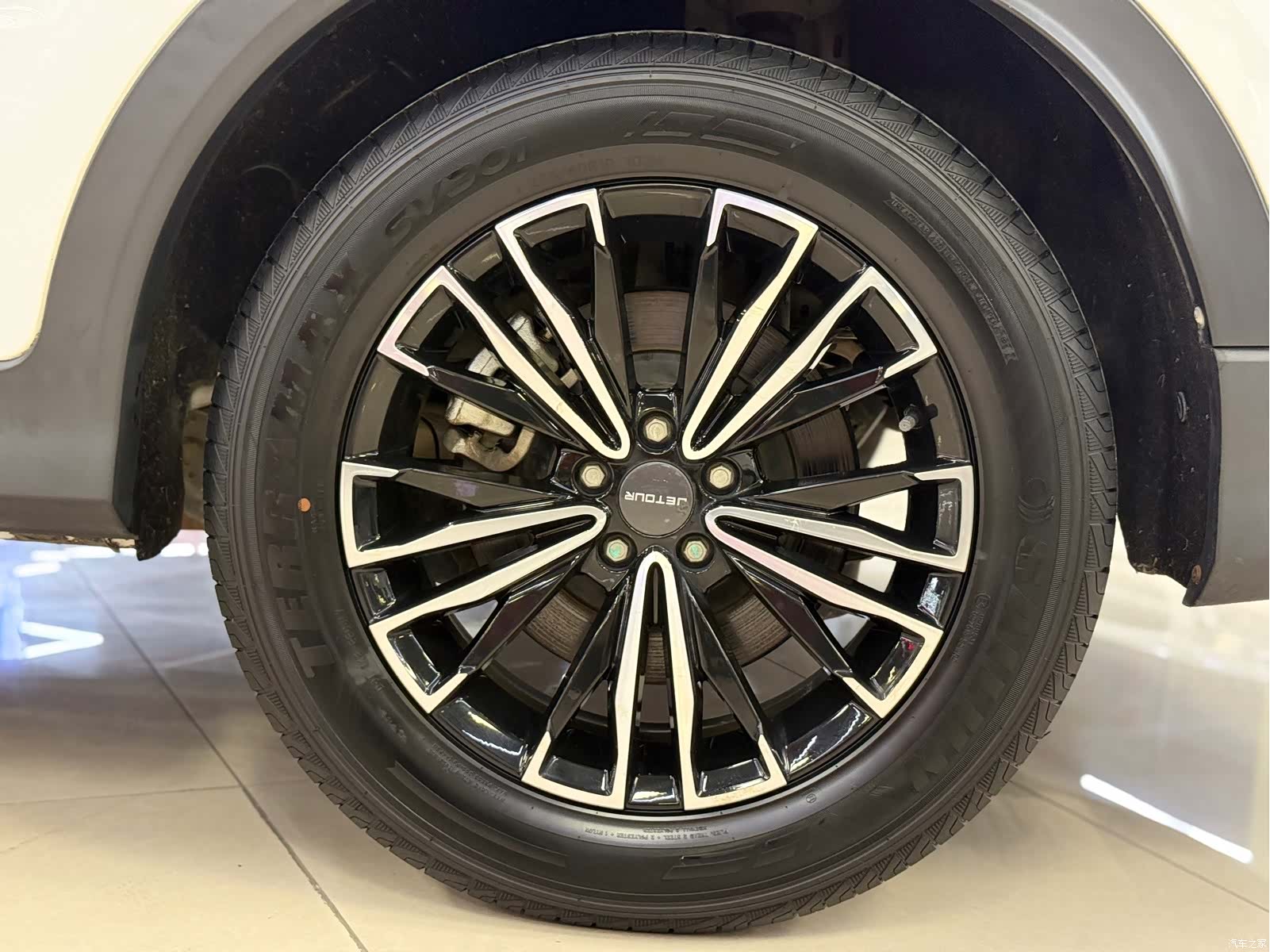 Jetour X70, 2022 25