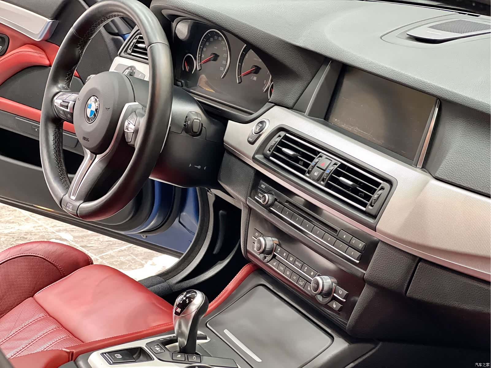 BMW M5, 2015 14