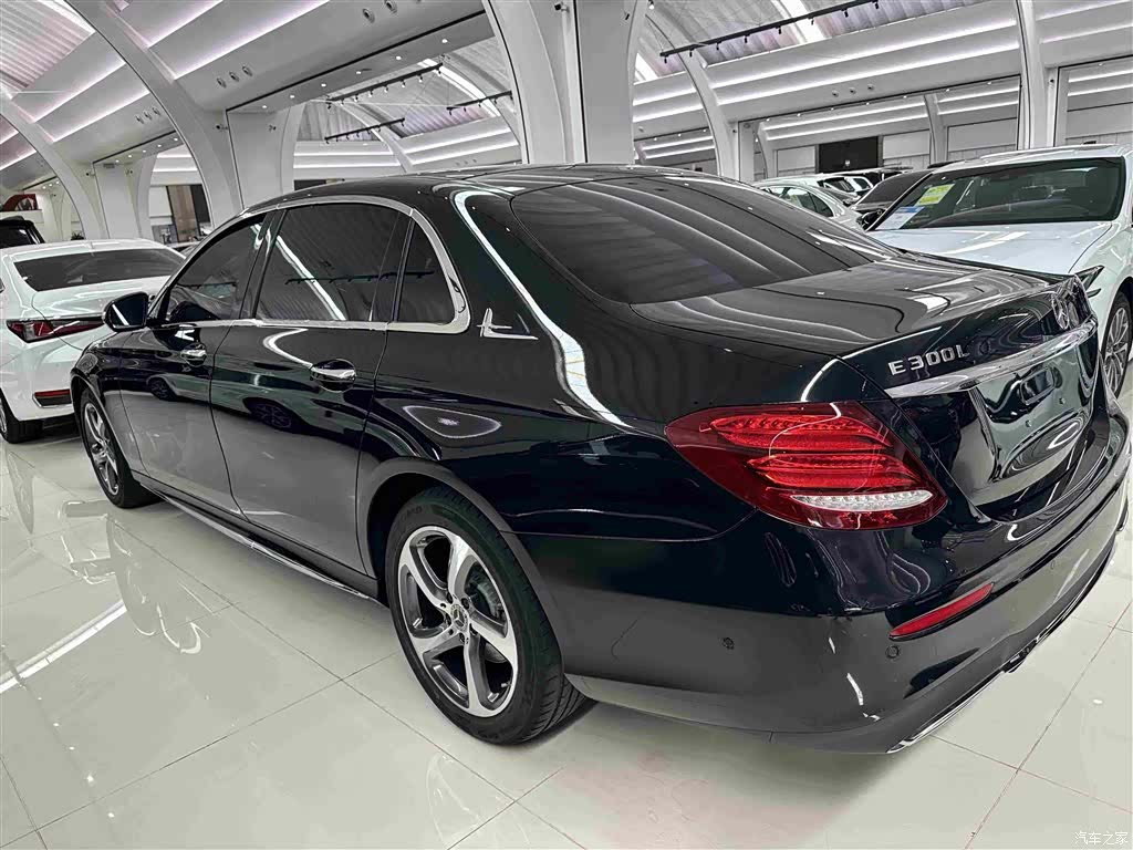 Mercedes-Benz E-Class, 2019 13