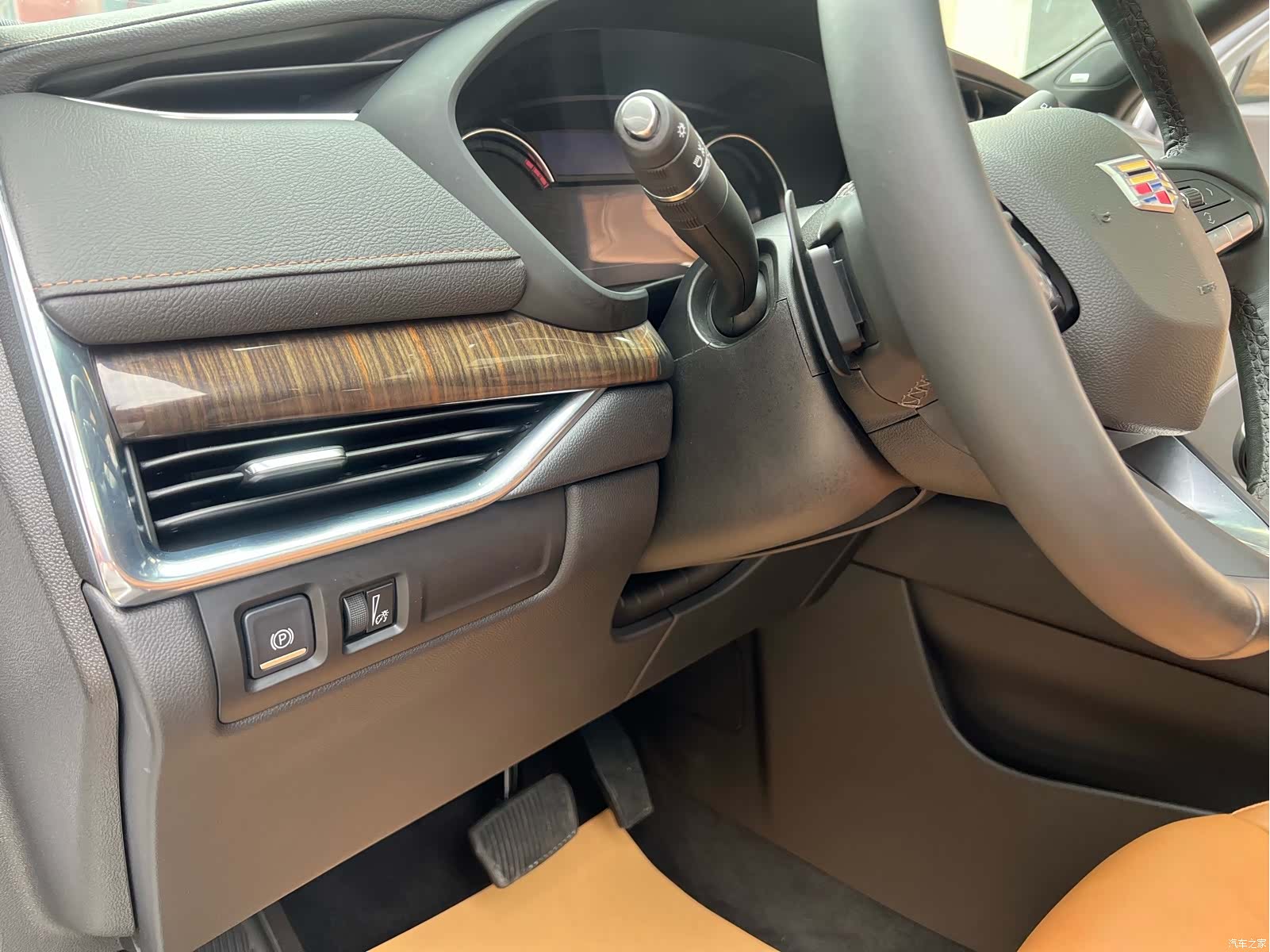 Cadillac XT4, 2023 11