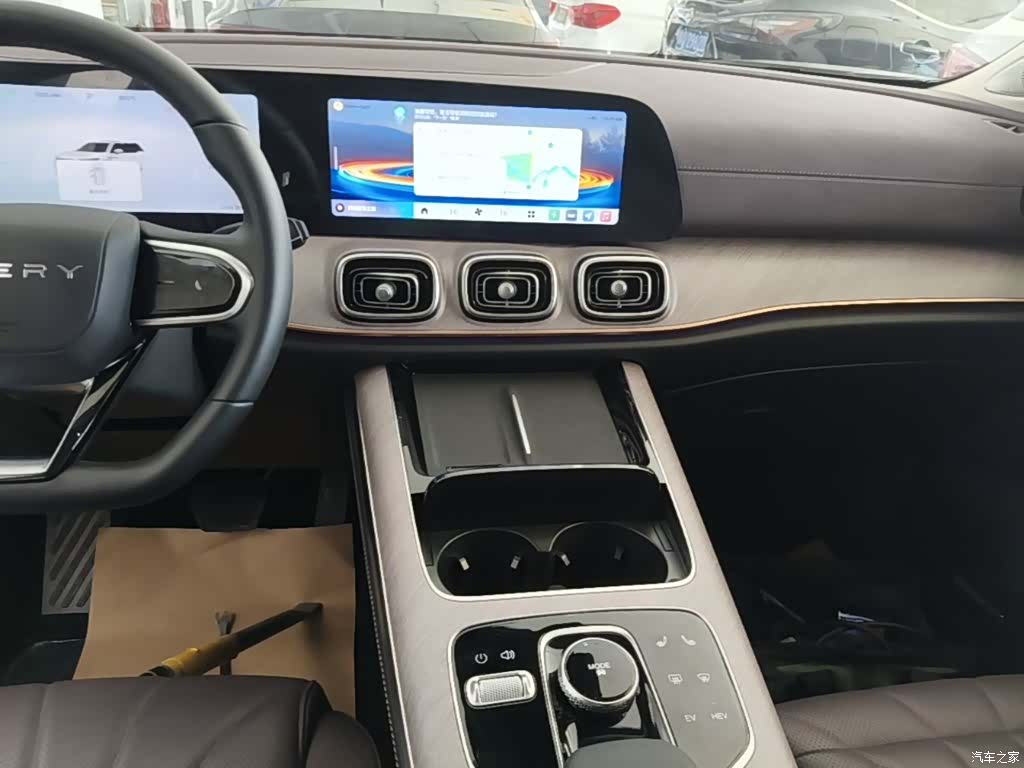 Chery Tiggo 9, 2025 13
