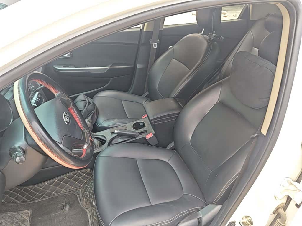 Kia K2, 2015 15