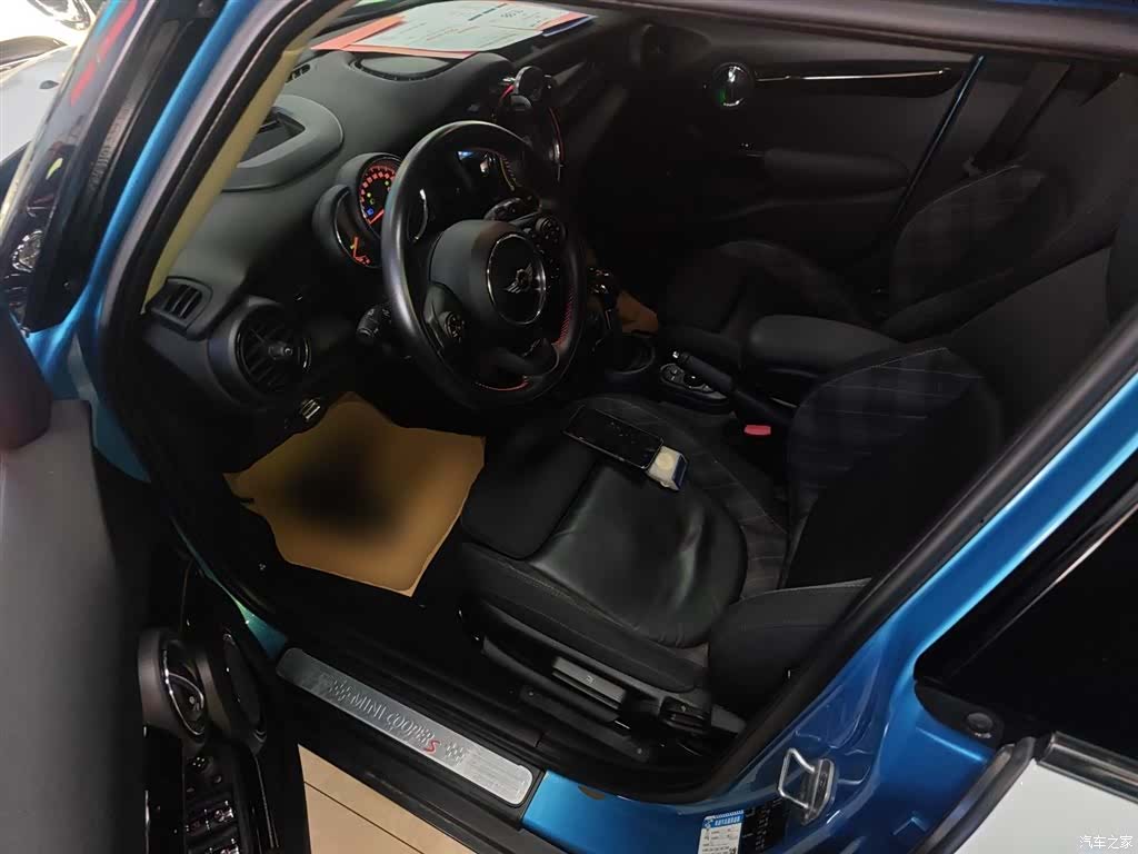 Mini Cooper, 2017 16