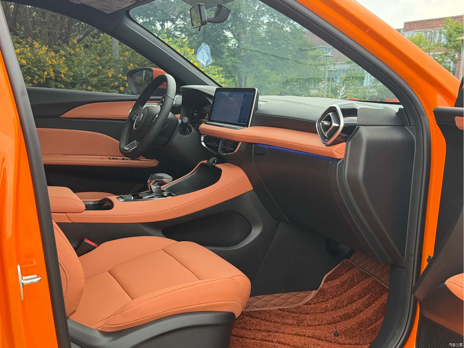 MG MG5, 2025 10