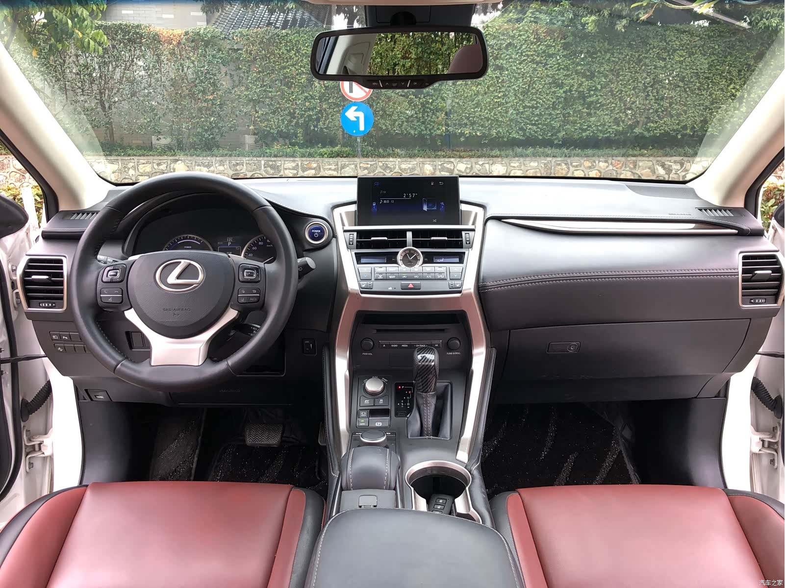 Lexus NX, 2016 8
