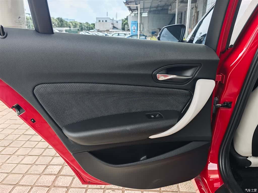 BMW 1 Series, 2016 10