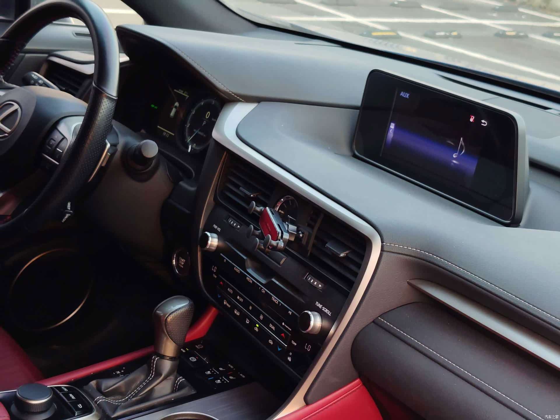 Lexus RX, 2019 10