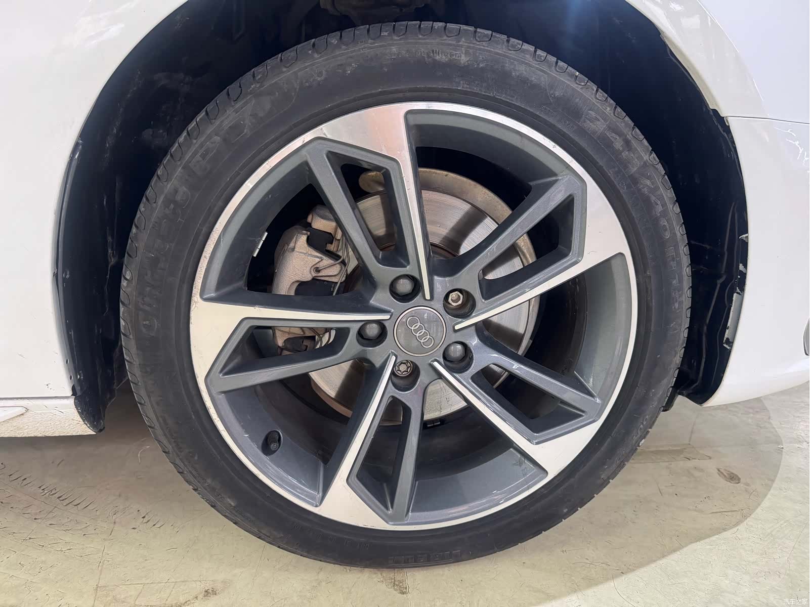 Audi A4L, 2020 23