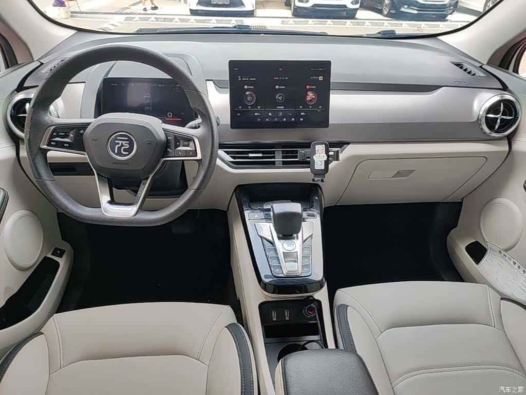 BYD Yuan, 2022 10