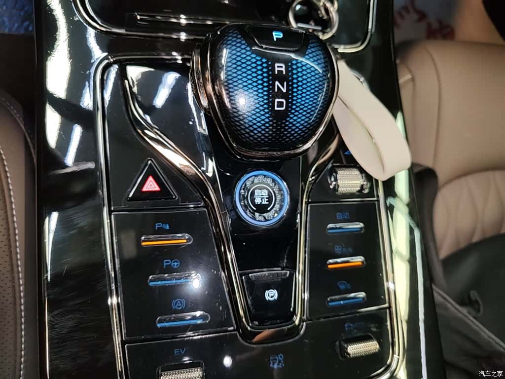 BYD Han, 2025 14