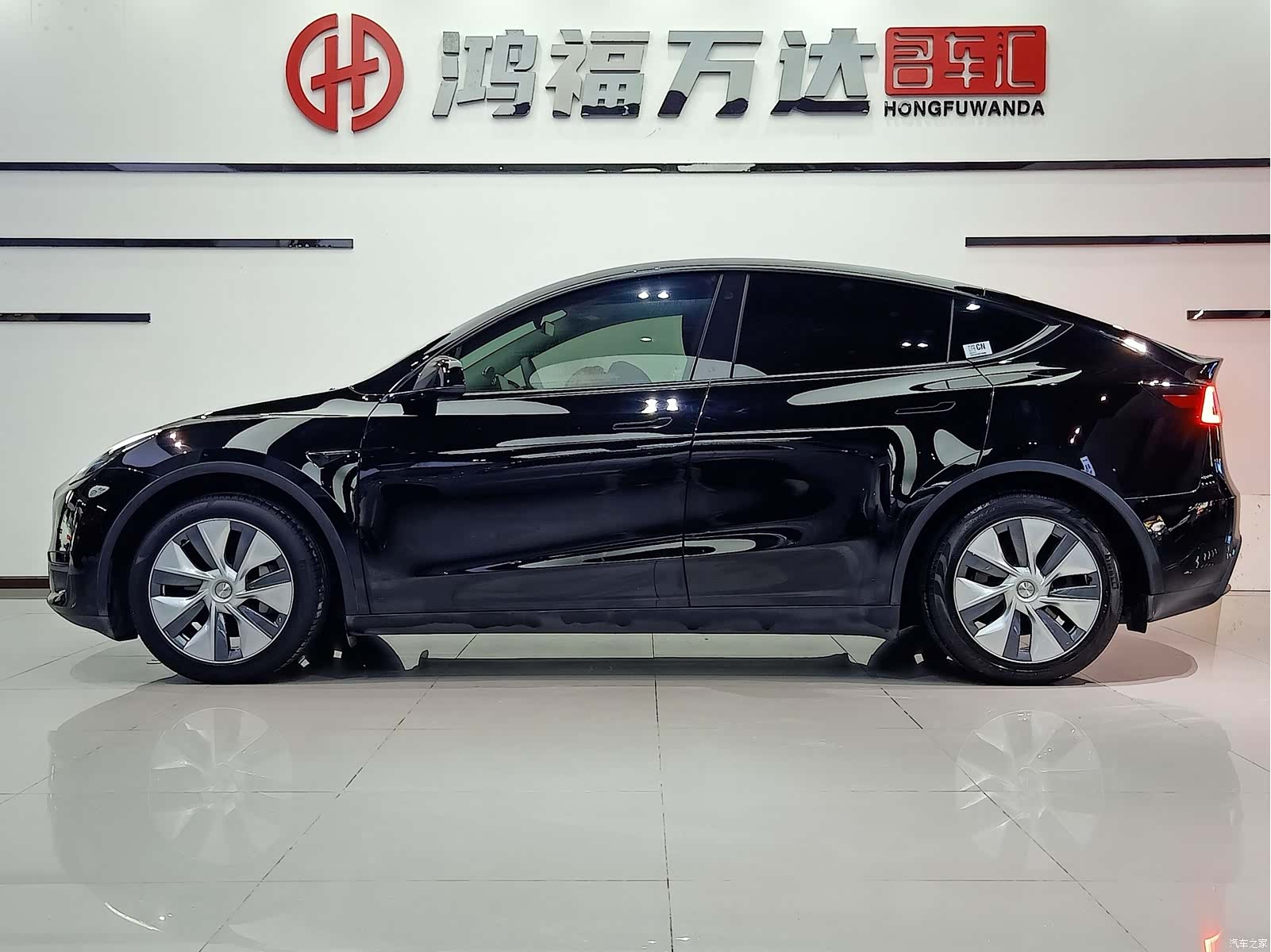 Tesla Model Y, 2023 7