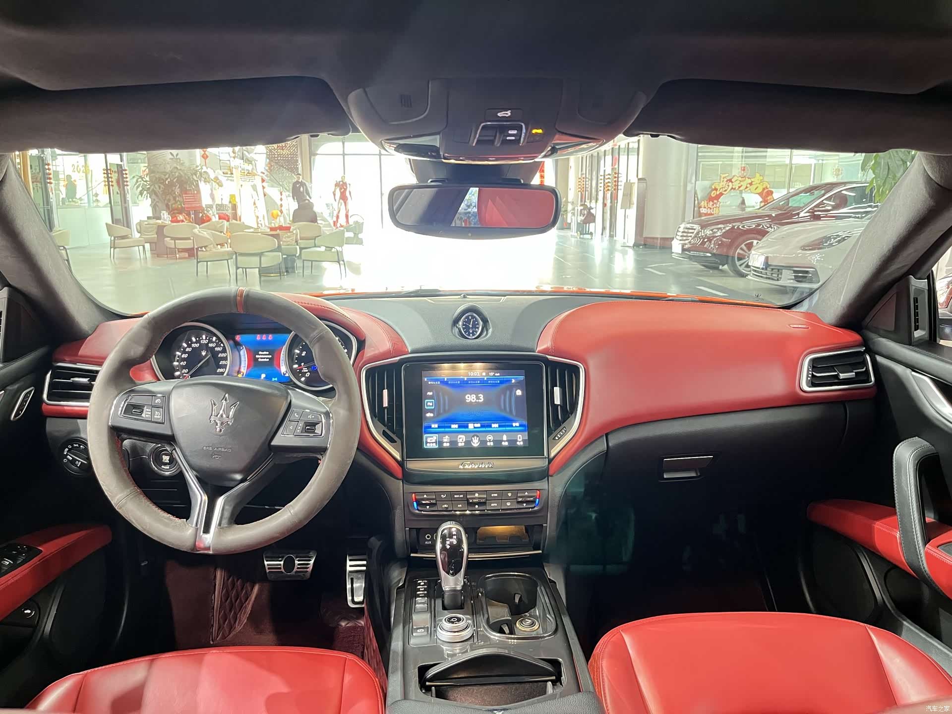 Maserati Ghibli, 2017 все фото