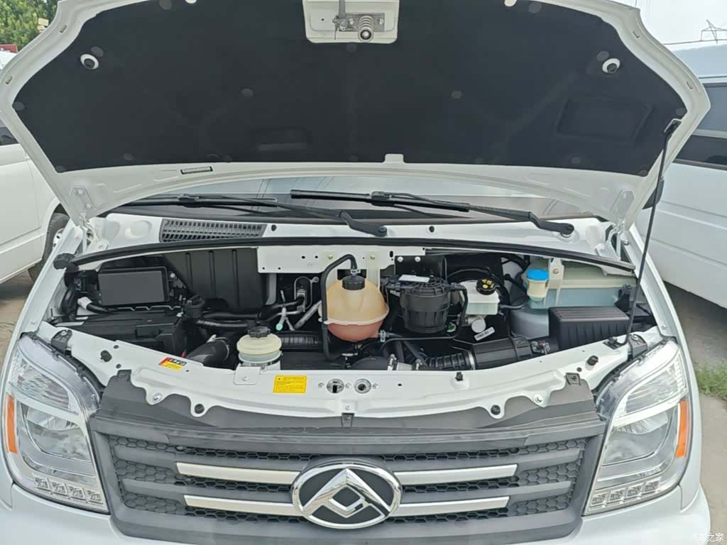 Maxus V80, 2023 20
