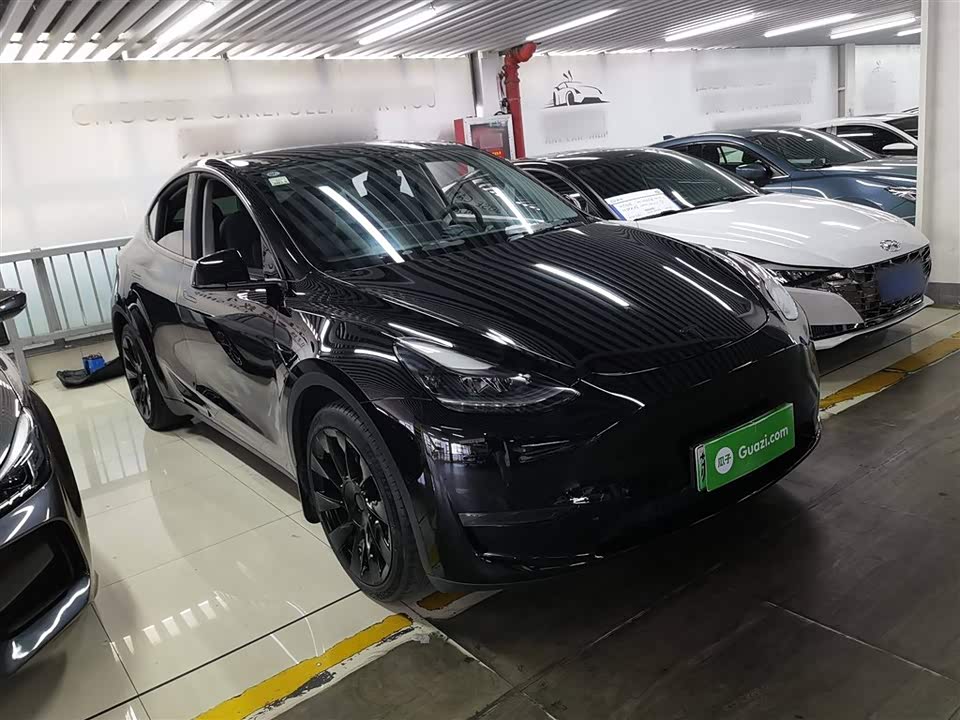 Tesla Model Y Tesla Model Y