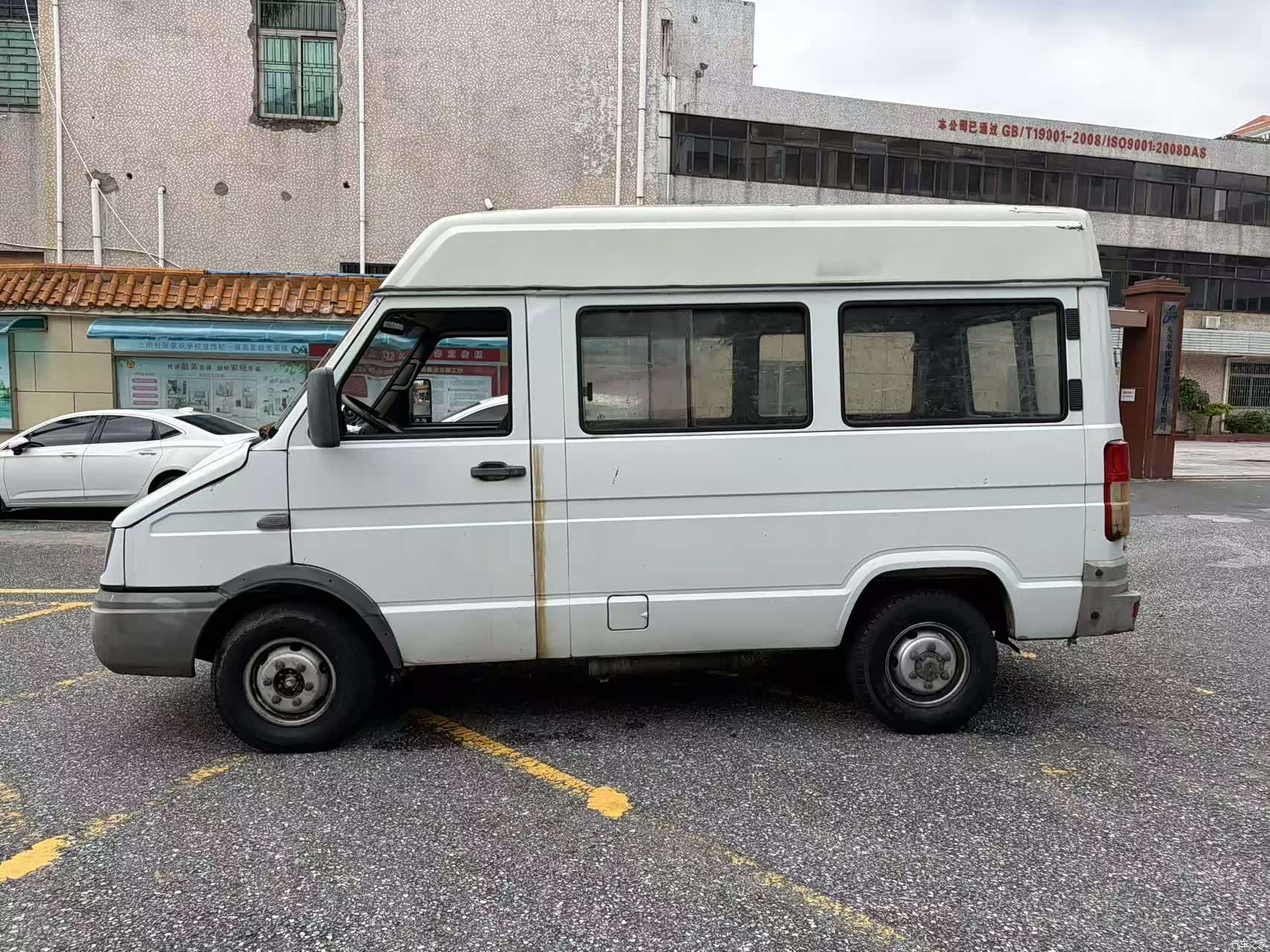 Iveco A35, 2013 8