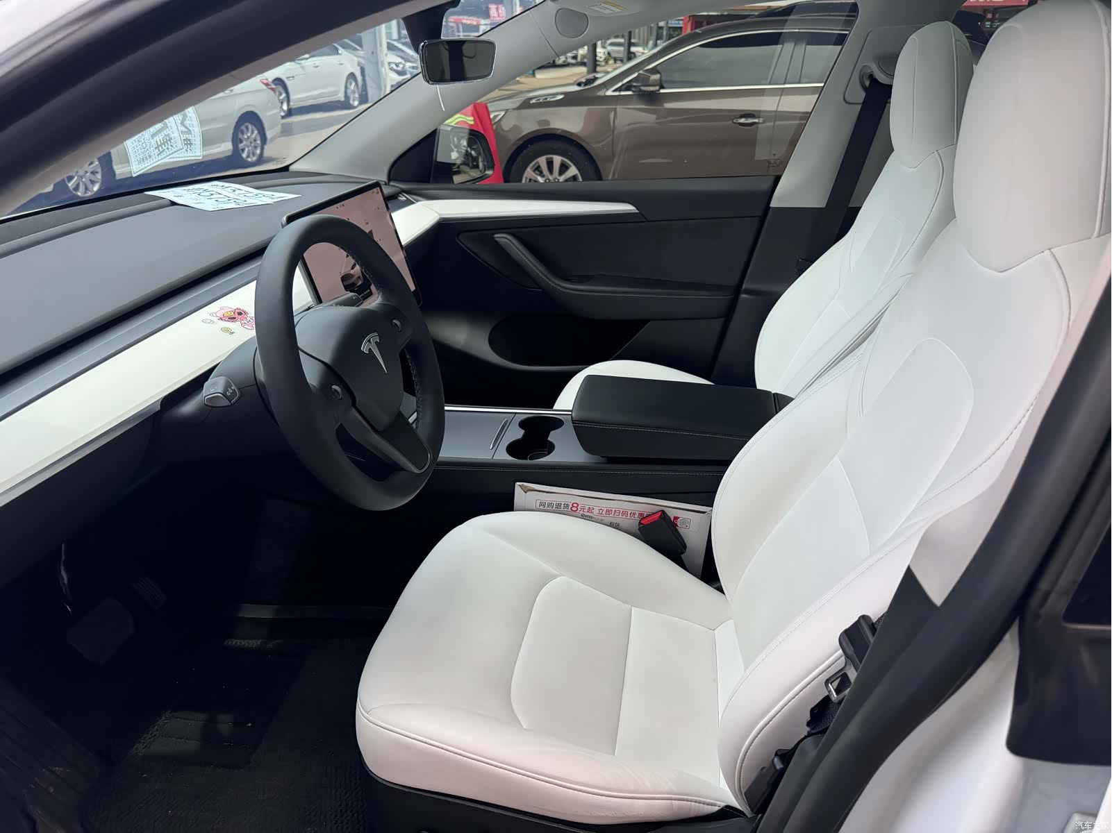 Tesla Model Y, 2021 3