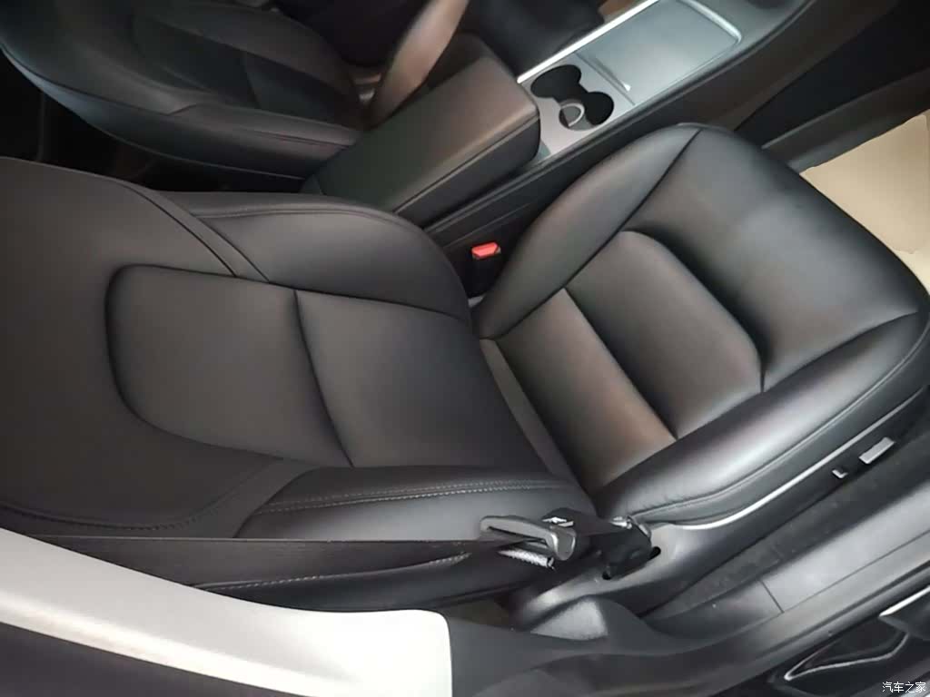 Tesla Model 3, 2022 25