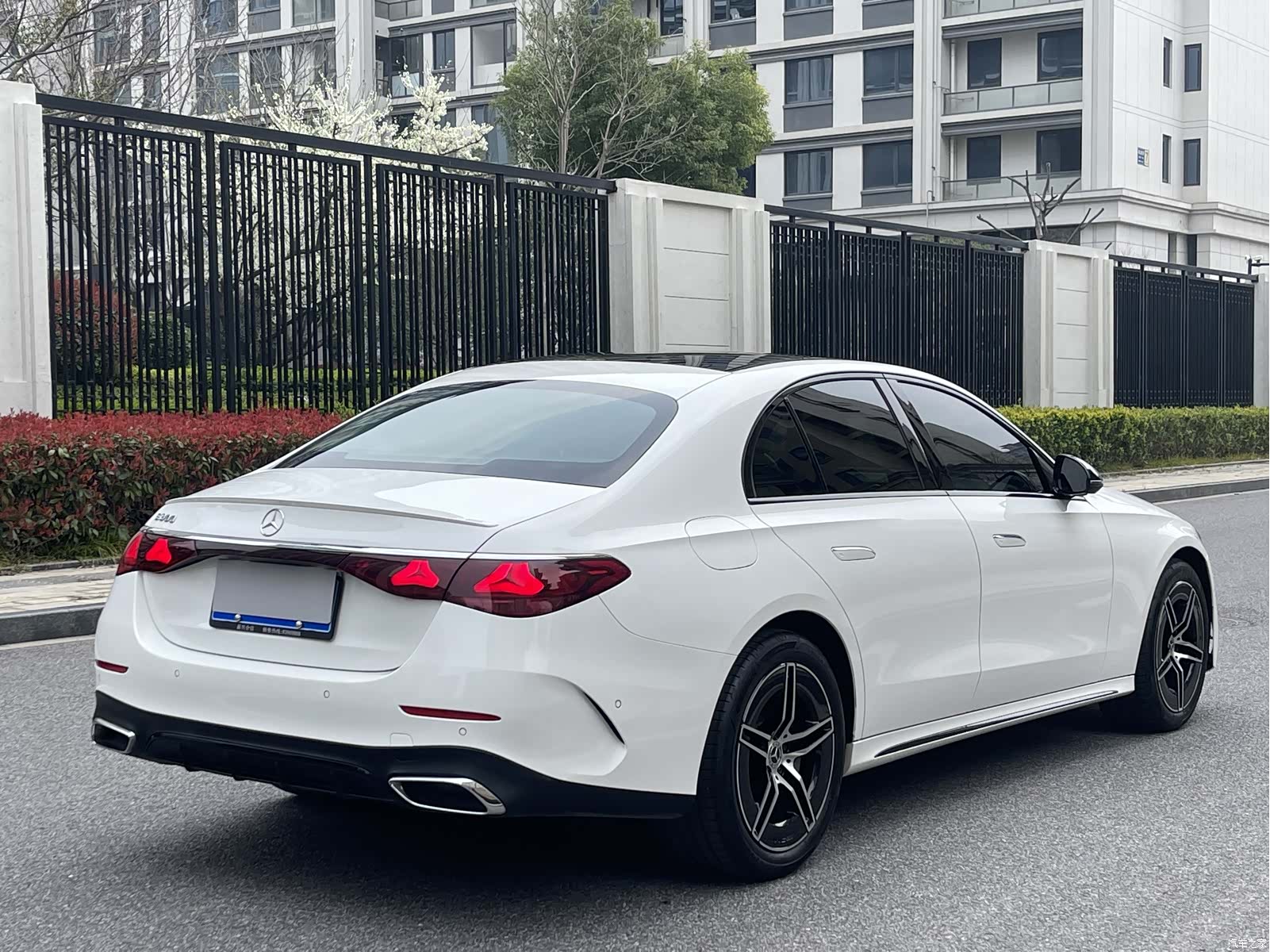 Mercedes-Benz E-Class, 2024 7
