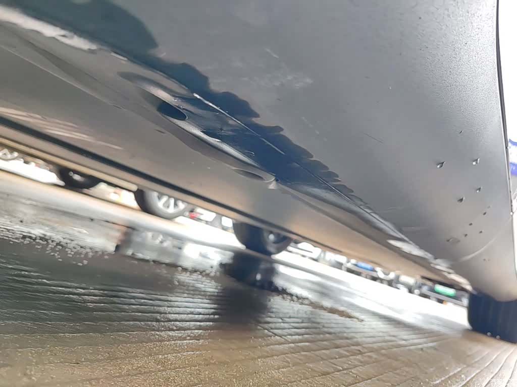 Tesla Model Y, 2024 21